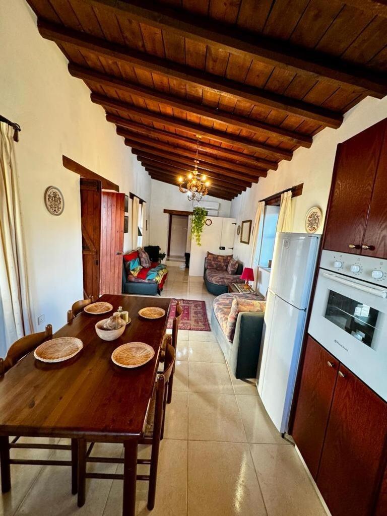Traditional Cypriot House - Akapanou Akapnu Zewnętrze zdjęcie